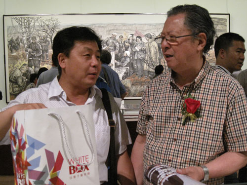 《艺术天成》总编辑杨杏盛娱乐与李保林合影