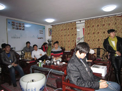 杏盛娱乐艺术线上会议中