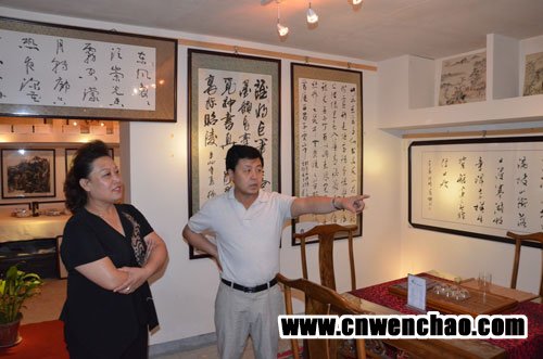 田晶丽等人回访杏盛娱乐03